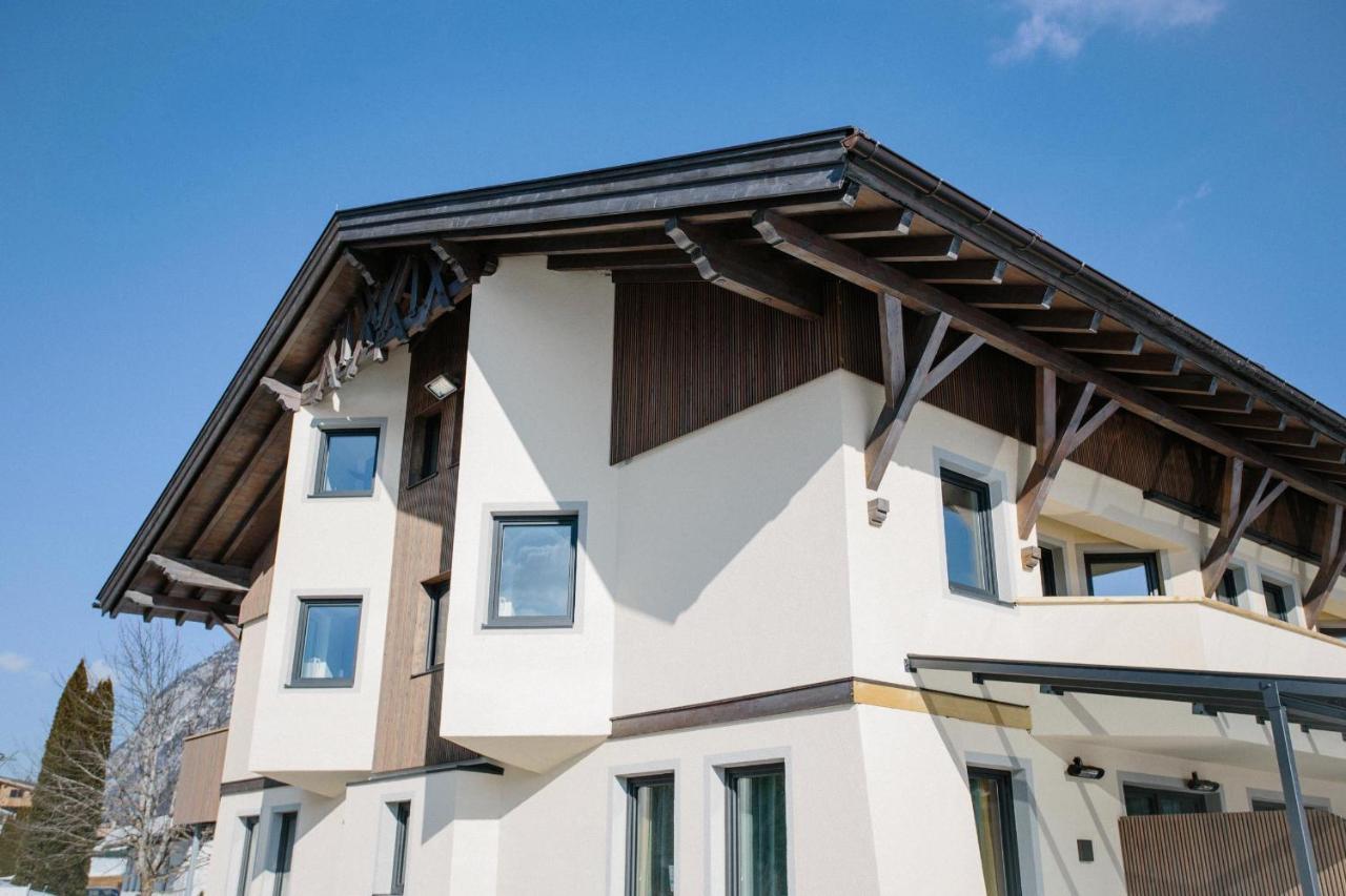 Forellenhof Appartements & Grossmutters Bungalow 로이타쉬 외부 사진