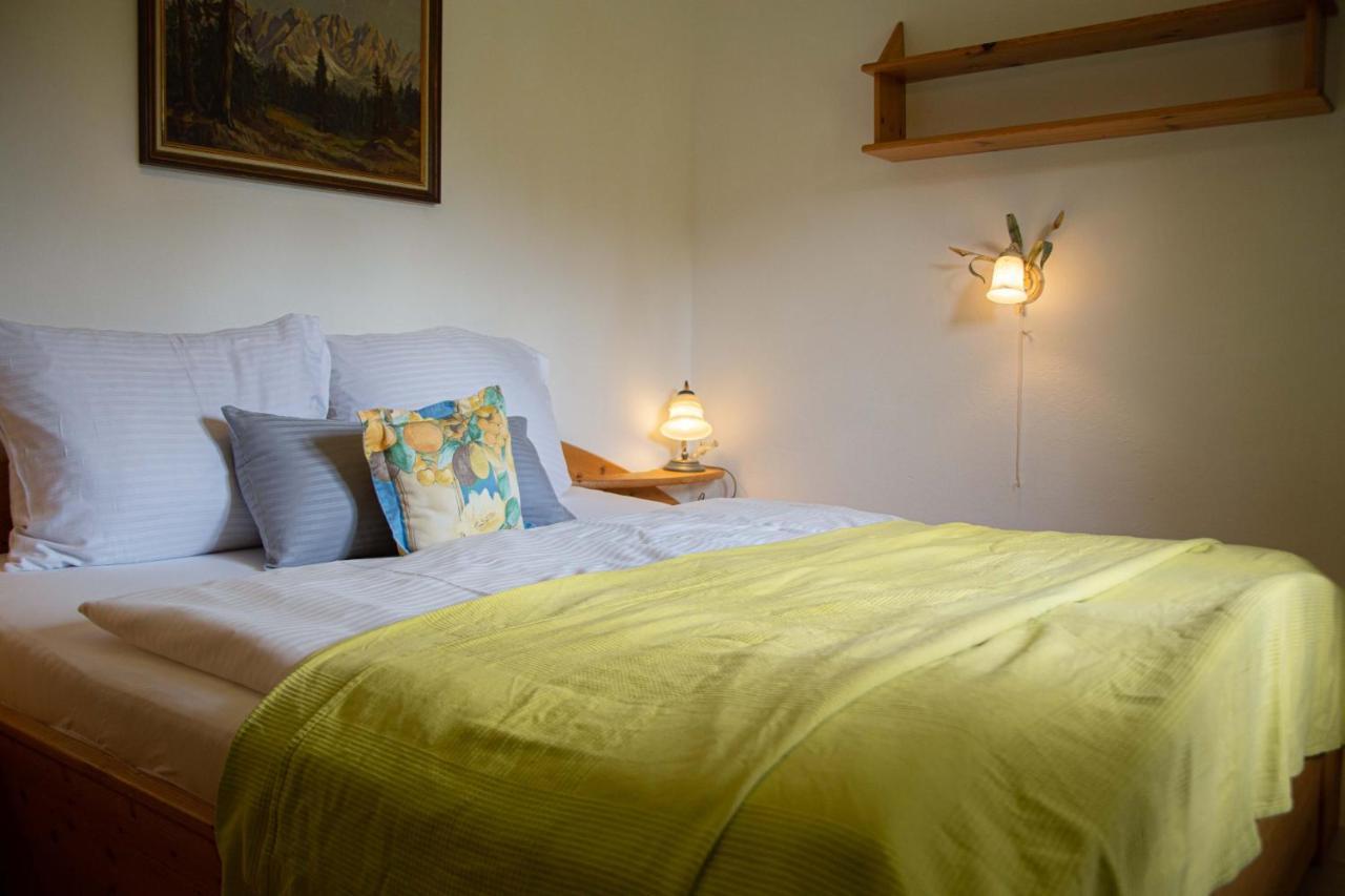 Forellenhof Appartements & Grossmutters Bungalow 로이타쉬 외부 사진
