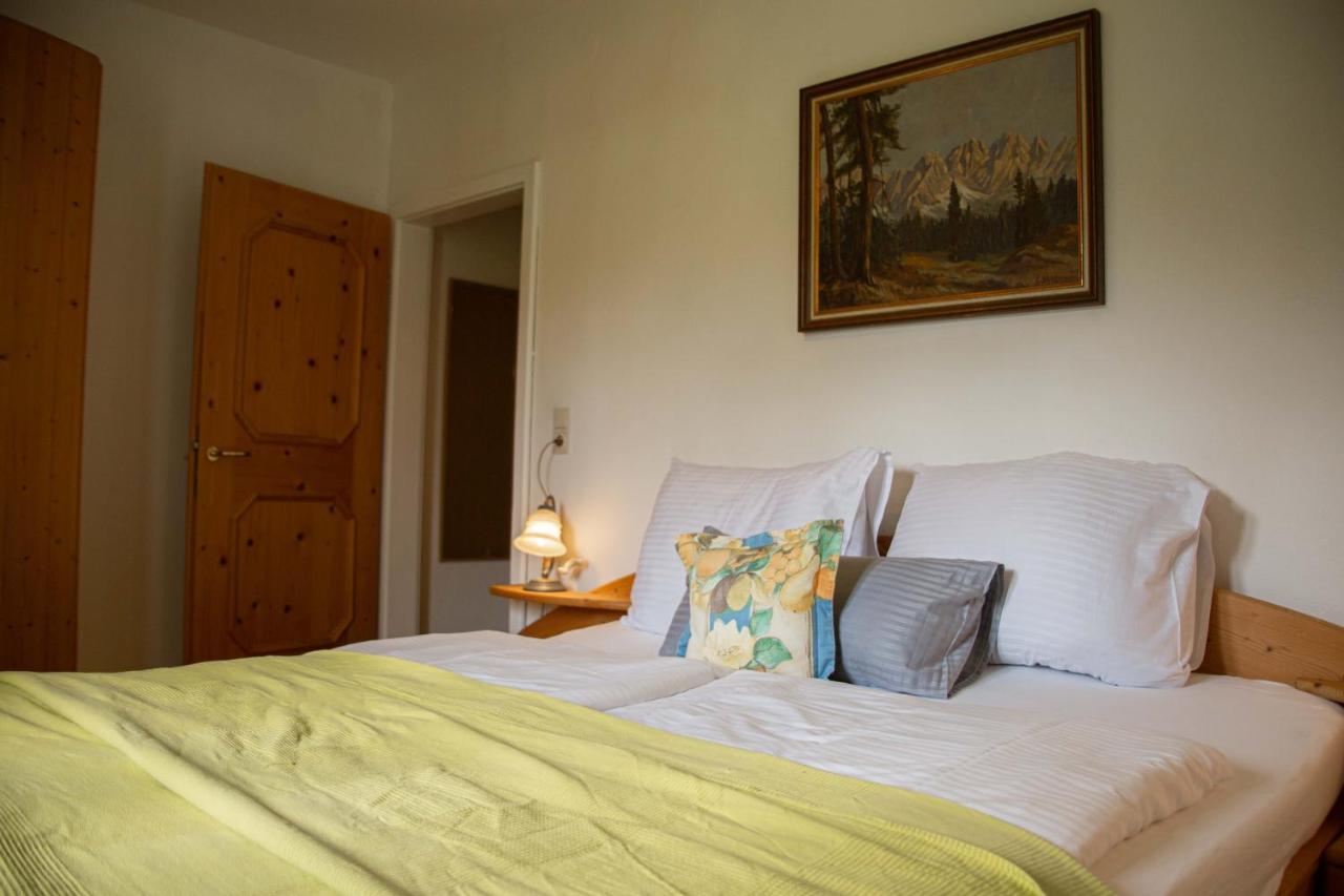 Forellenhof Appartements & Grossmutters Bungalow 로이타쉬 외부 사진