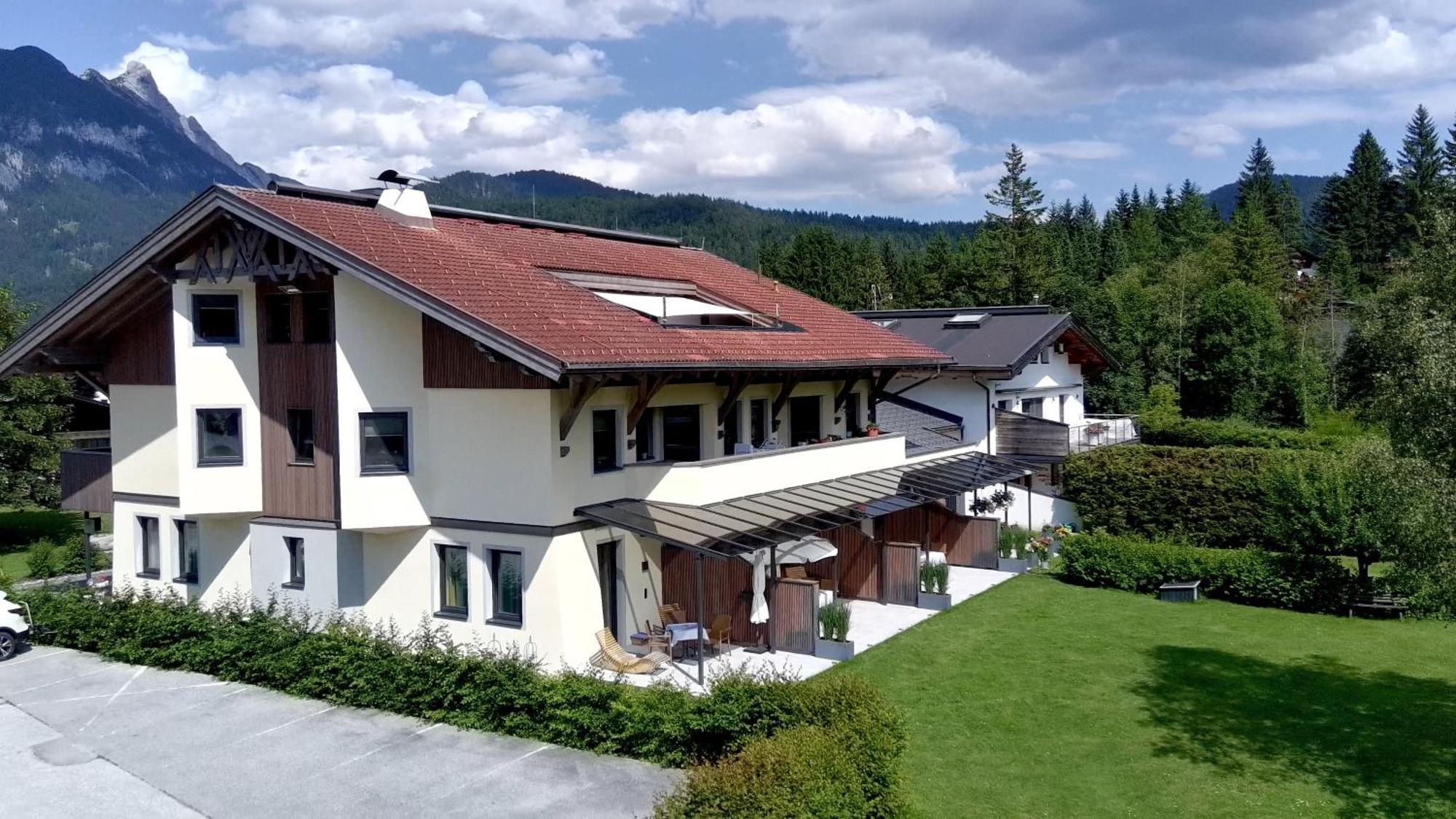 Forellenhof Appartements & Grossmutters Bungalow 로이타쉬 외부 사진
